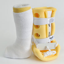 Load image into Gallery viewer, Extra Wide Medical Crew Socks Under Cast
