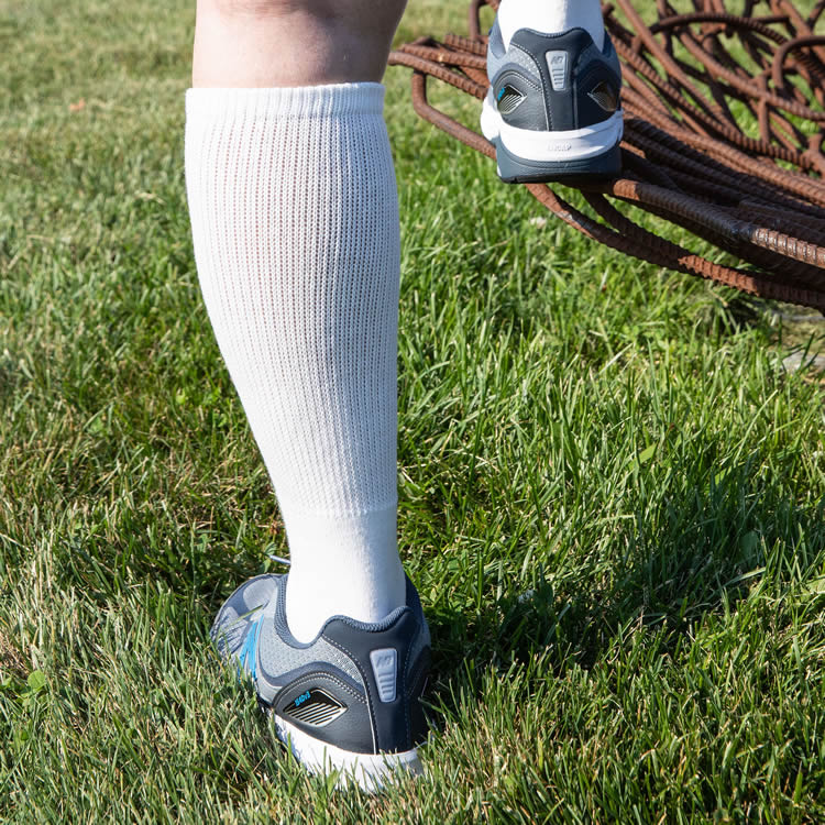 Loose Fit Stays Up Over the Calf Athletic Socks – Extra Wide Sock