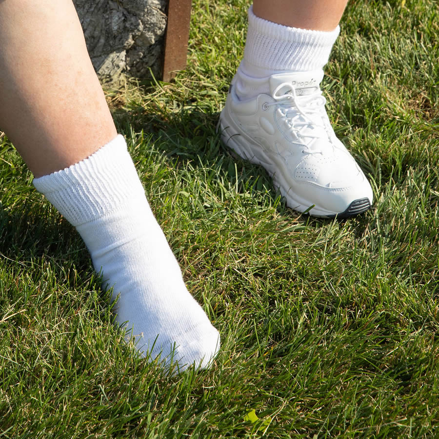 Loose Fit Stays Up Tube Socks Outdoors